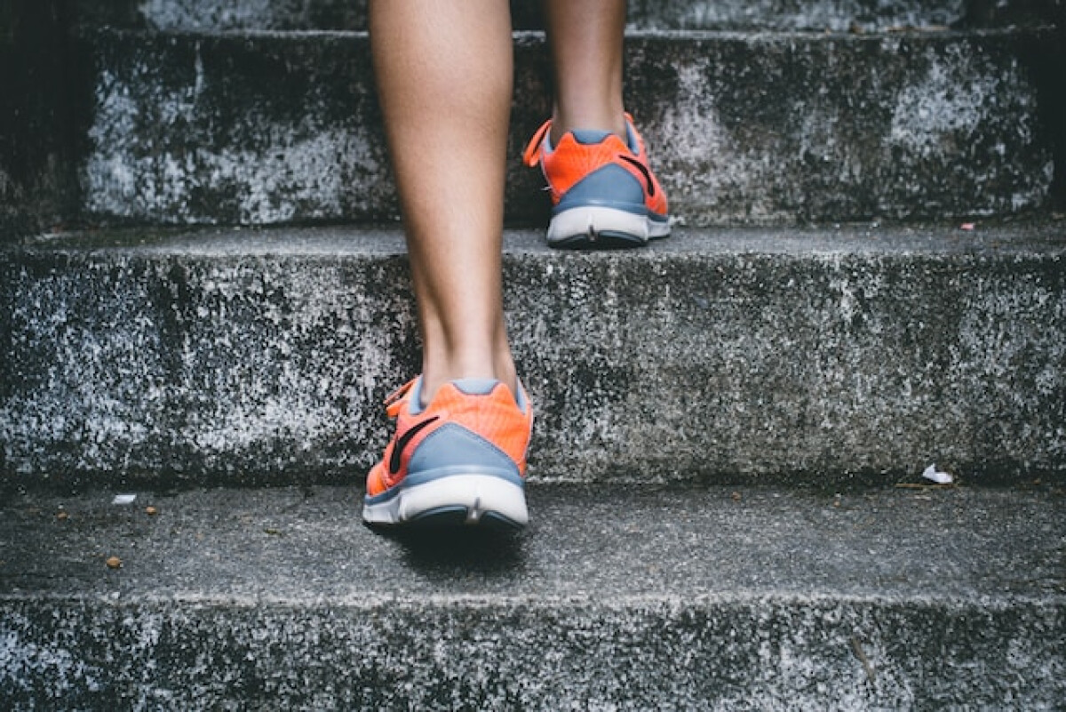 Fitness training on steps